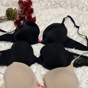 Xhilaration 2: T-Shirt bra size 34.B 1: Gap body‎ bra size 34B